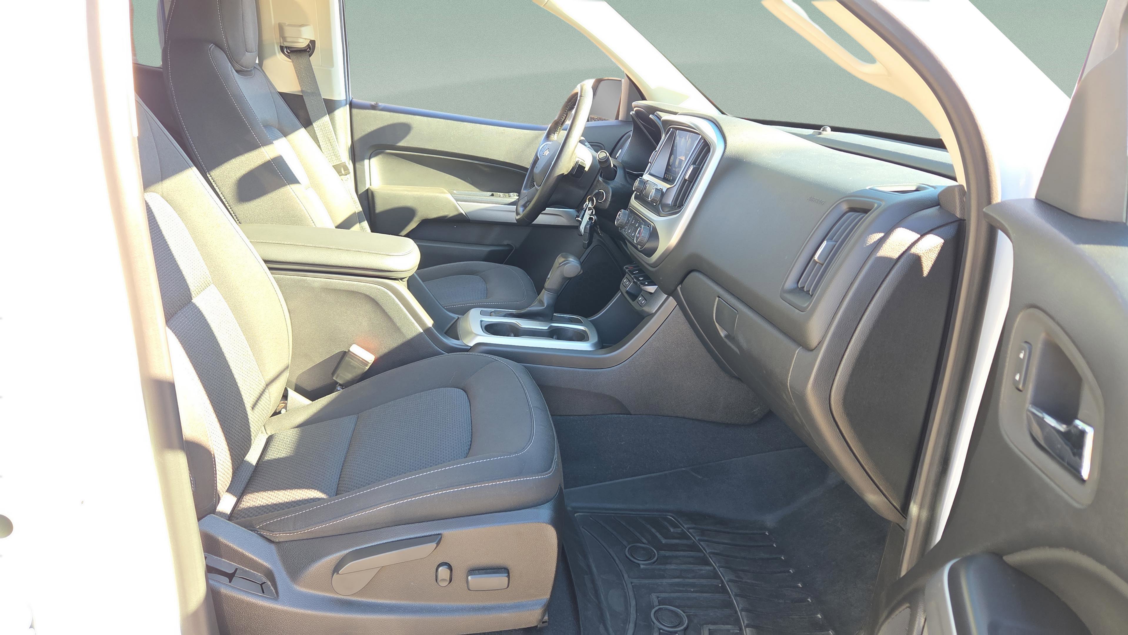 Used 2019 Chevrolet Colorado LT w/ LT Convenience Package image 9