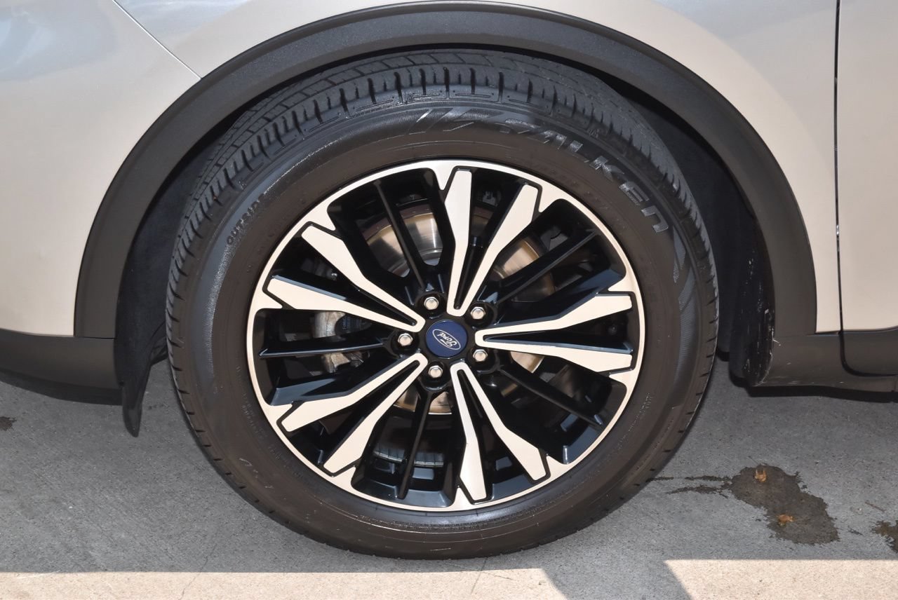Used 2021 Ford Escape SE w/ SE Sport Appearance Package FWD image 37