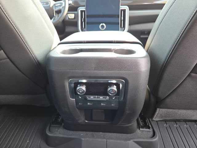 New 2026 GMC Yukon Elevation w/ Elevation Premium Package AWD/4WD image 27