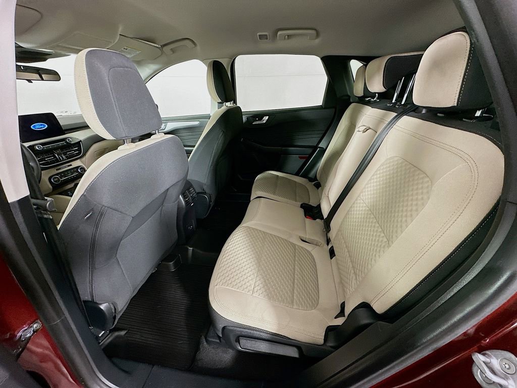 Used 2021 Ford Escape SE w/ Convenience Package image 32
