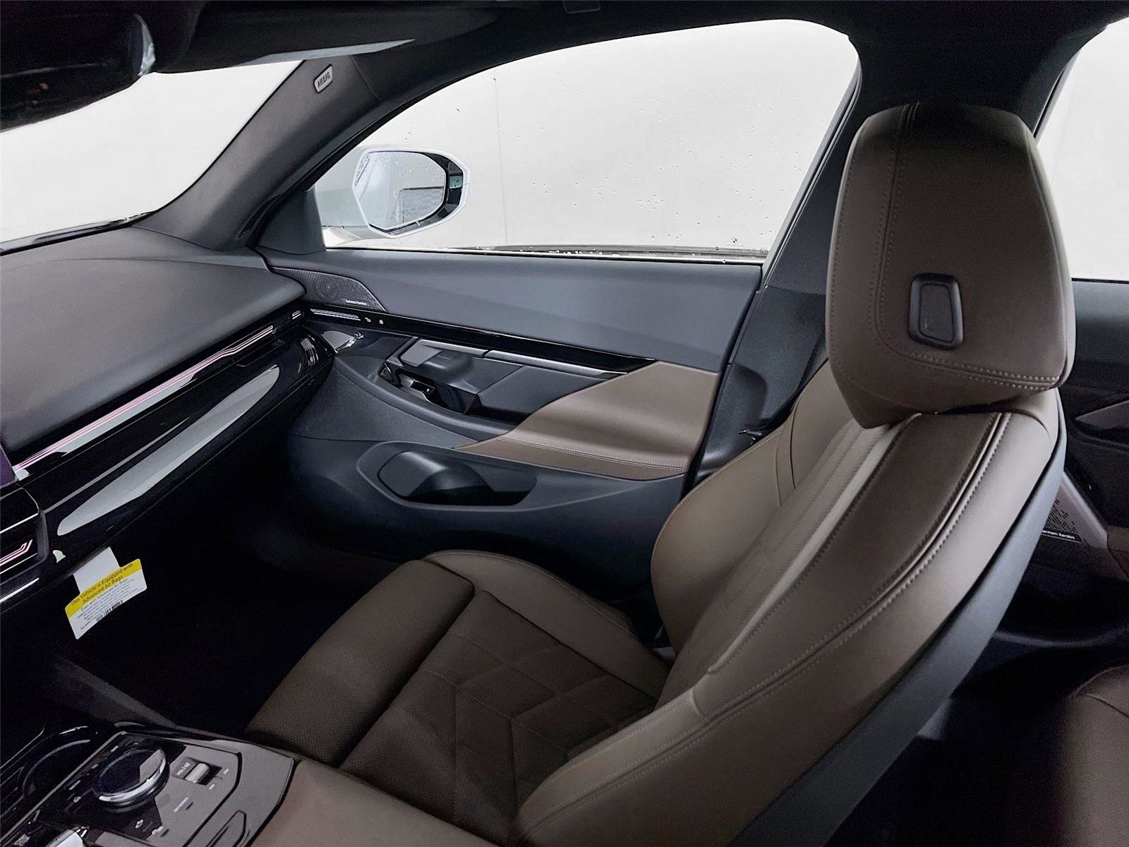 Used 2026 BMW 530i xDrive image 21