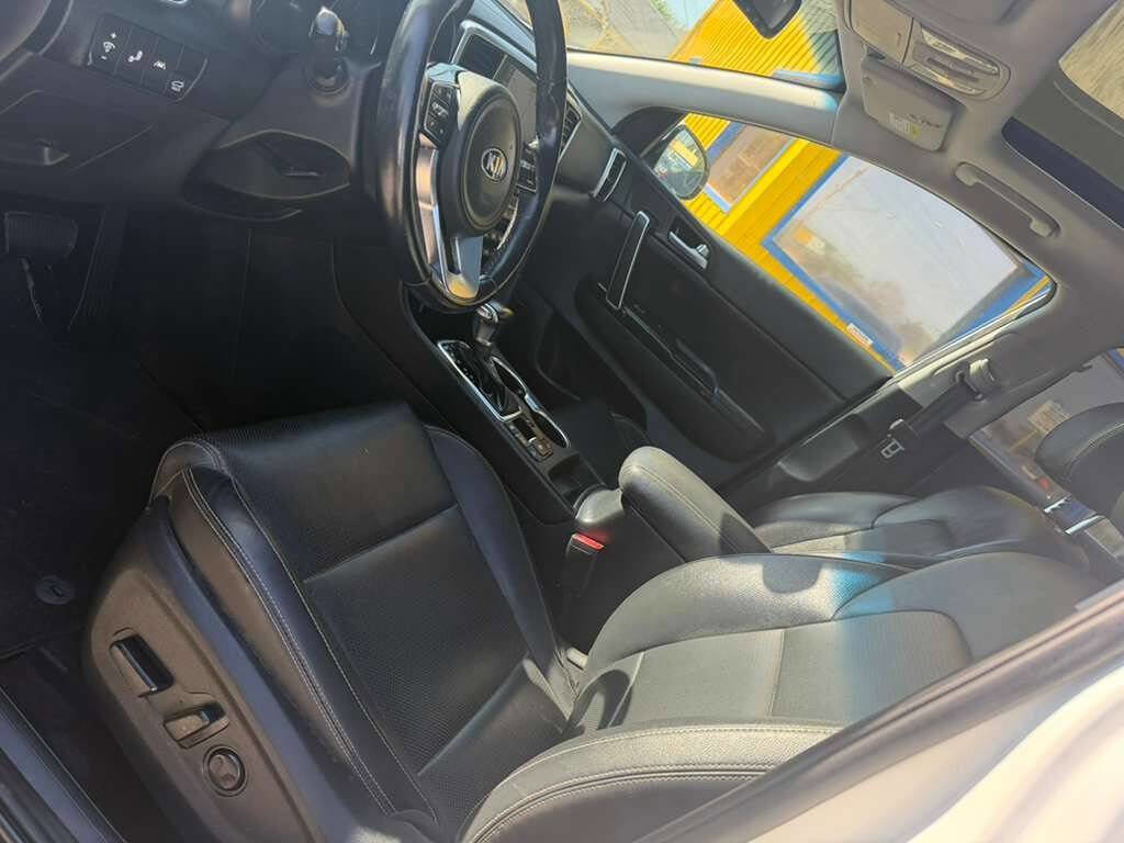Used 2020 Kia Sportage EX w/ Option Group 15 AWD/4WD image 19