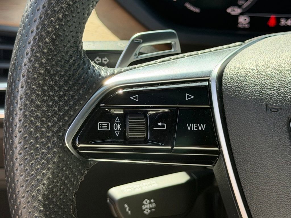 Used 2023 Audi e-tron GT Premium Plus AWD/4WD image 17