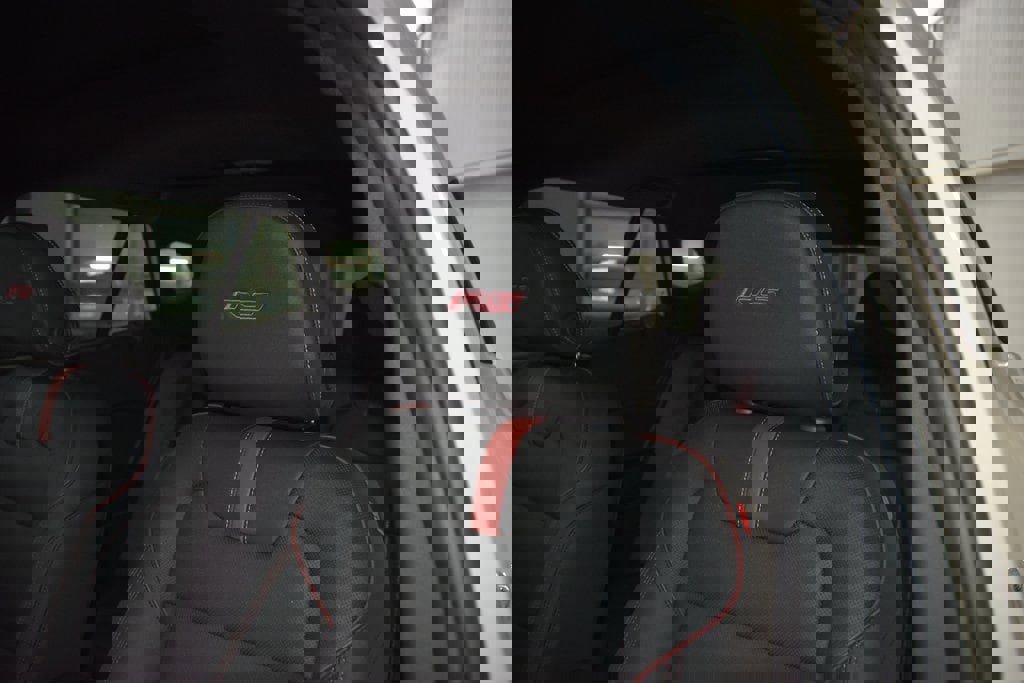 New 2026 Chevrolet Trax RS w/ Sunroof Package image 39