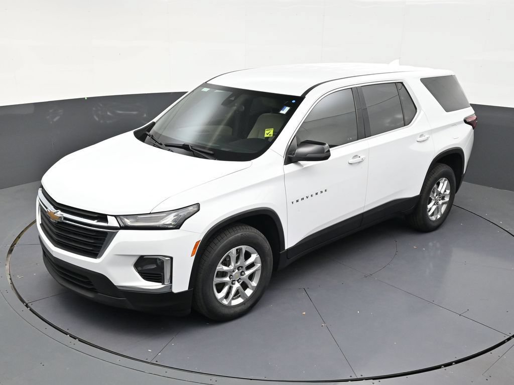 Used 2023 Chevrolet Traverse LS FWD image 12