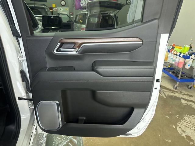 Used 2024 Chevrolet Silverado 1500 High Country w/ High Country Premium Package image 21