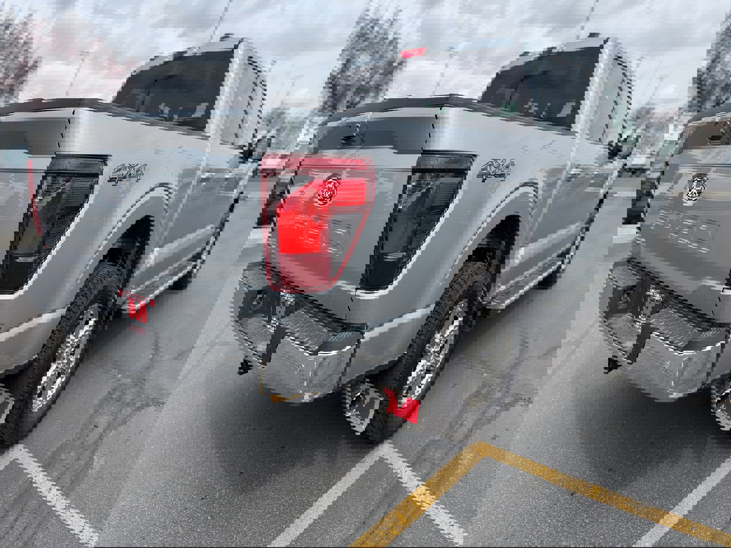 New 2025 Ford F150 XLT w/ Equipment Group 302A MID image 4