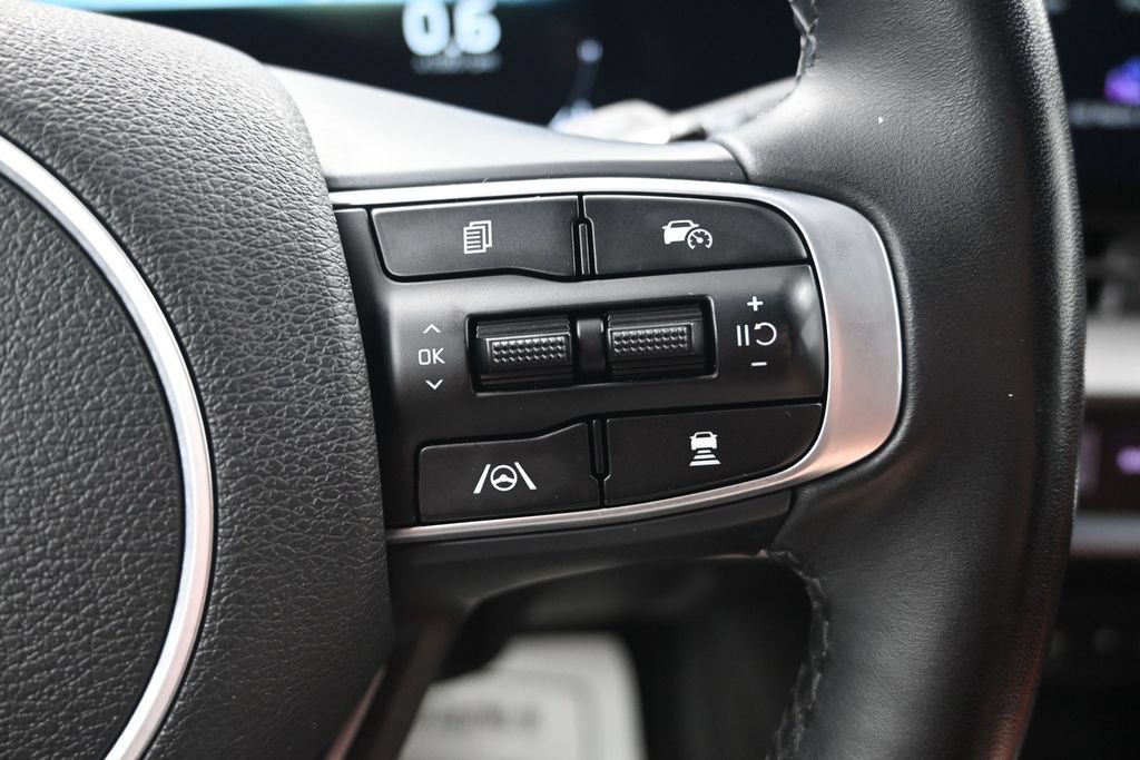 Certified 2024 Kia Sportage SX FWD image 28