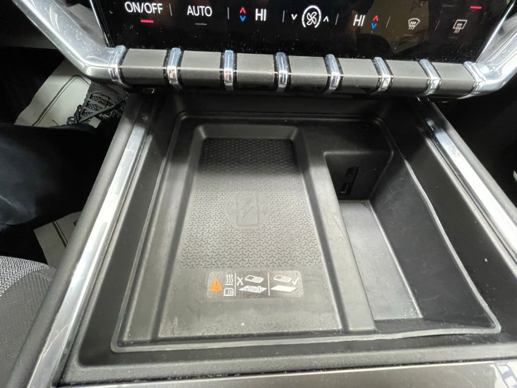 Used 2025 GMC Acadia Elevation AWD/4WD image 19