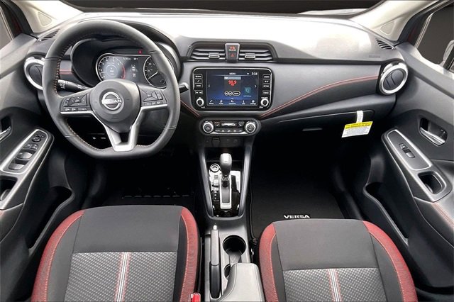New 2025 Nissan Versa SR w/ Trunk Package image 5