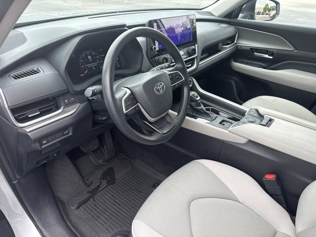 Used 2025 Toyota Grand Highlander FWD image 24