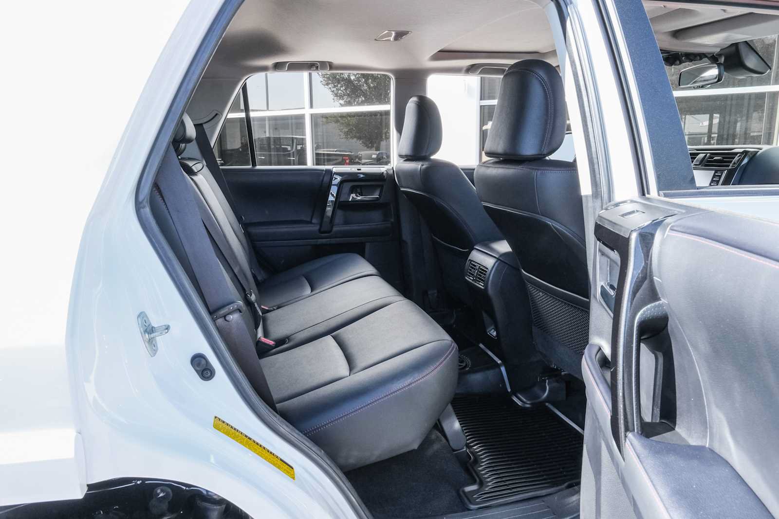 Used 2020 Toyota 4Runner Venture w/ Moonroof Package AWD/4WD image 30