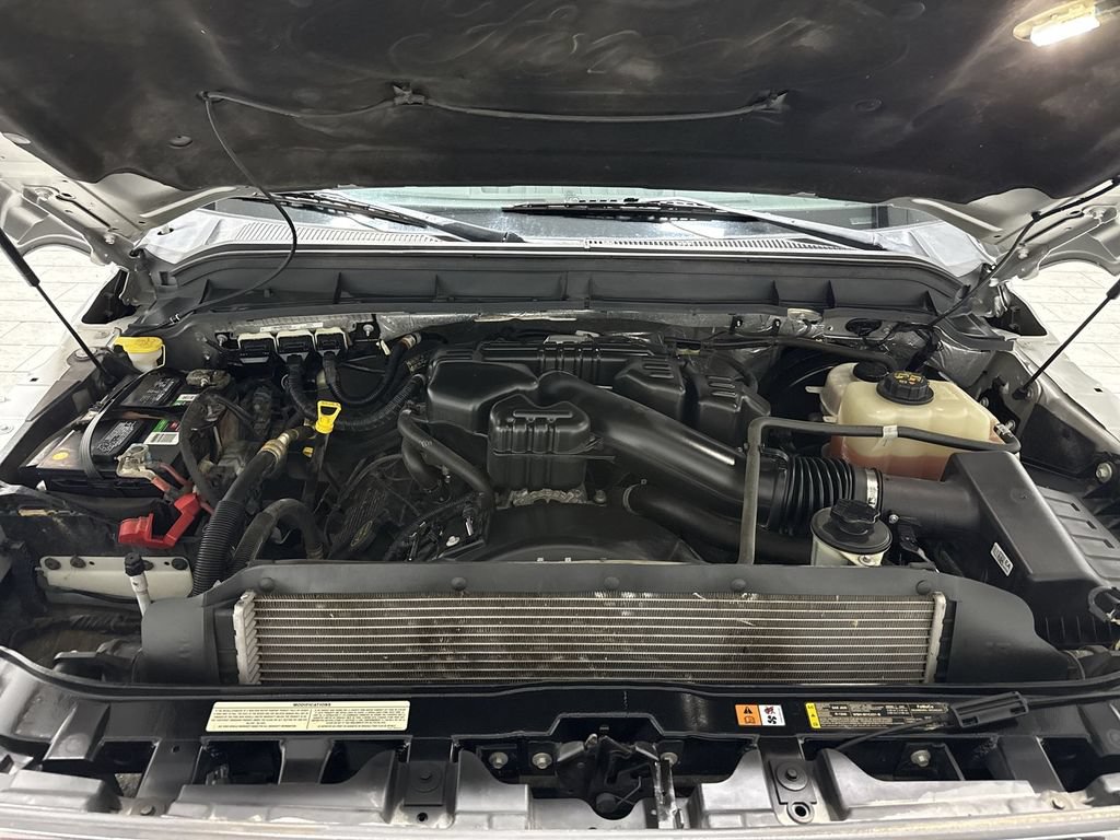 Used 2015 Ford F250 XLT w/ XLT Premium Package RWD image 31