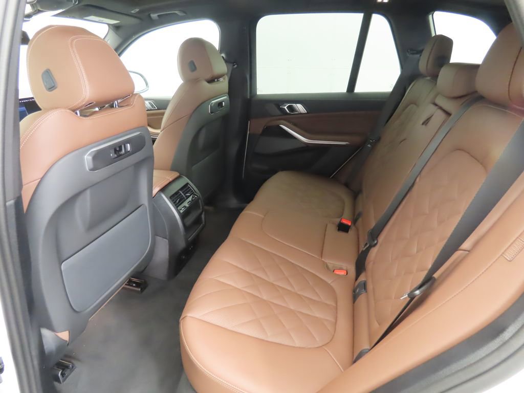 Certified 2026 BMW X5 sDrive40i w/ Premium Package RWD image 23