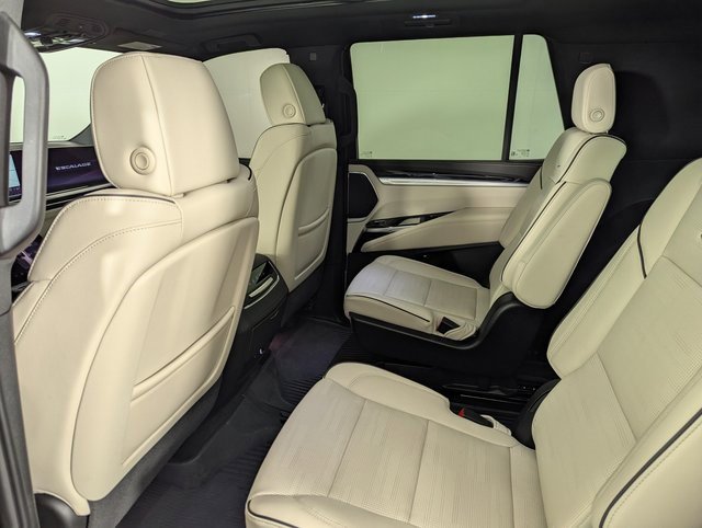 Used 2025 Cadillac Escalade Sport image 19