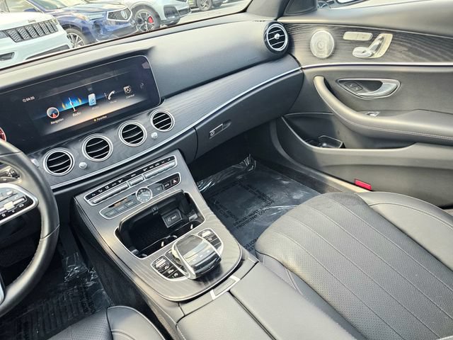 Certified 2020 Mercedes-Benz E 350 4MATIC Sedan w/ Parking Assistance Package image 35