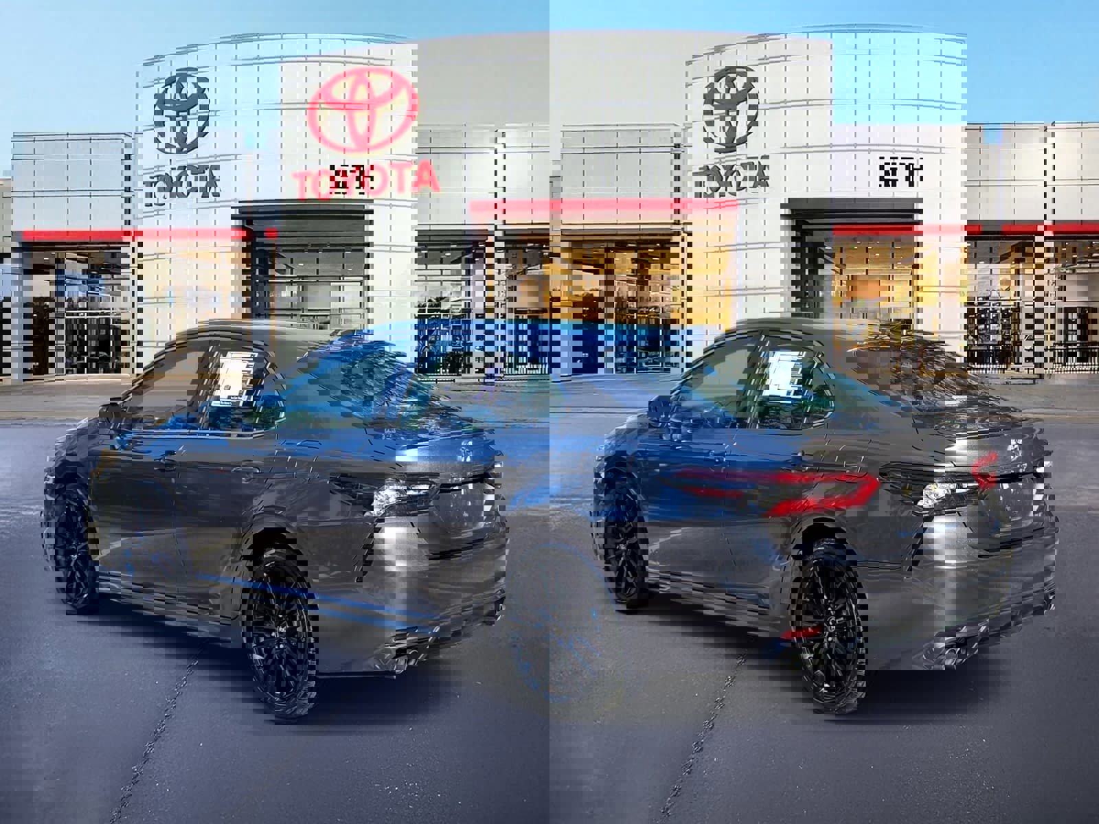 Used 2024 Toyota Camry XSE image 7