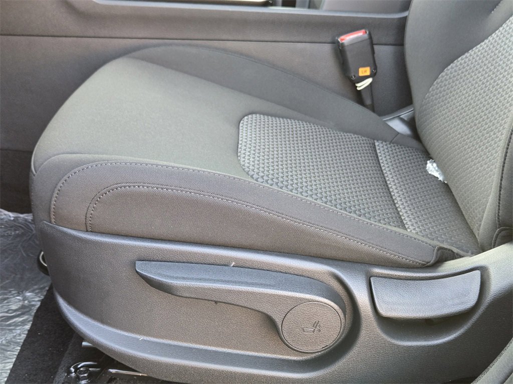 New 2026 Kia Sportage LX image 17