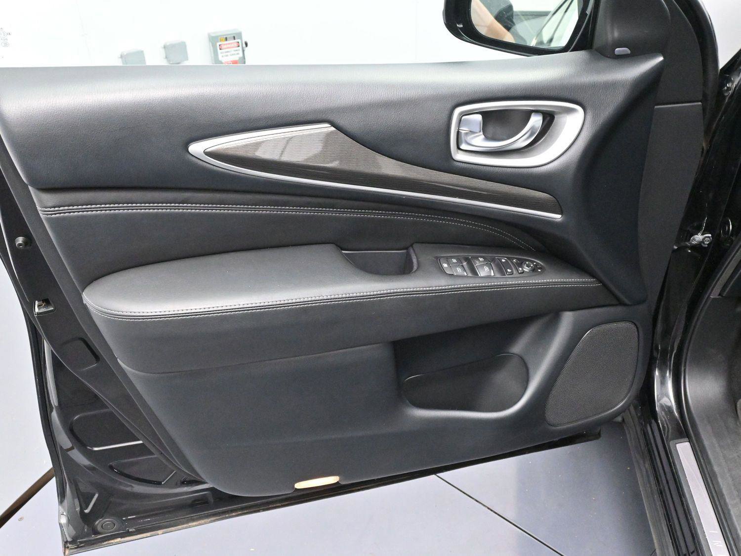 Used 2019 INFINITI QX60 Pure image 9