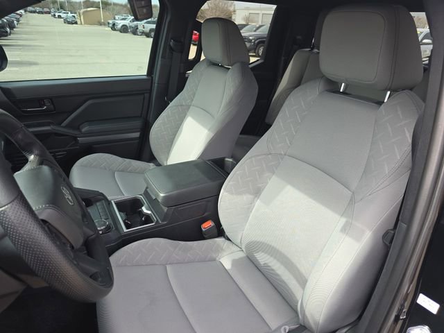 Used 2025 Toyota Tacoma SR5 image 13