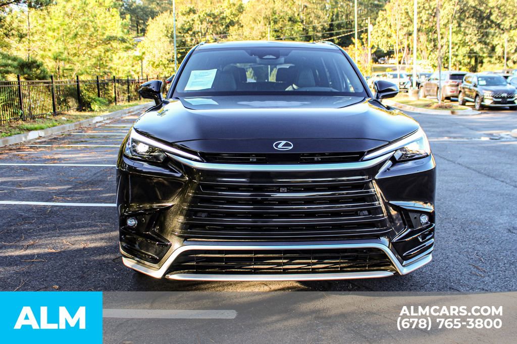 Used 2025 Lexus TX 500h AWD image 10