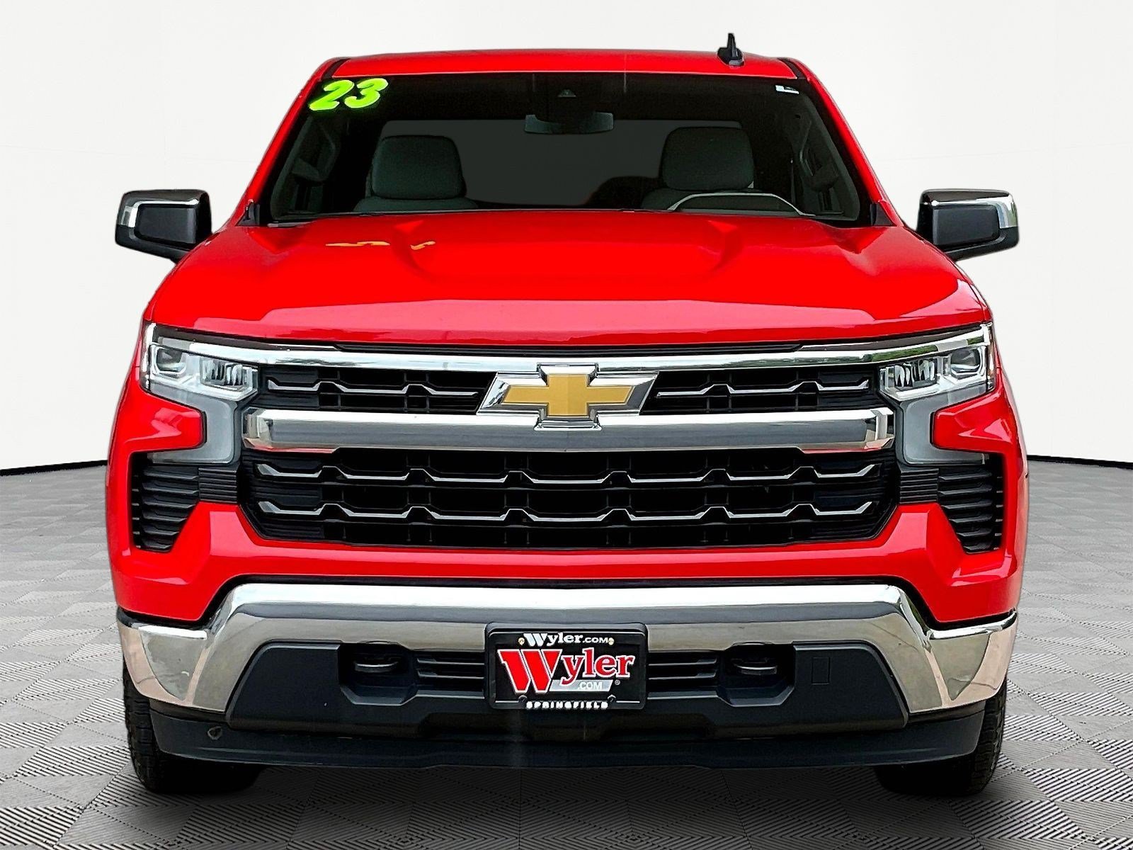 Used 2023 Chevrolet Silverado 1500 LT w/ Protection Package AWD/4WD image 2