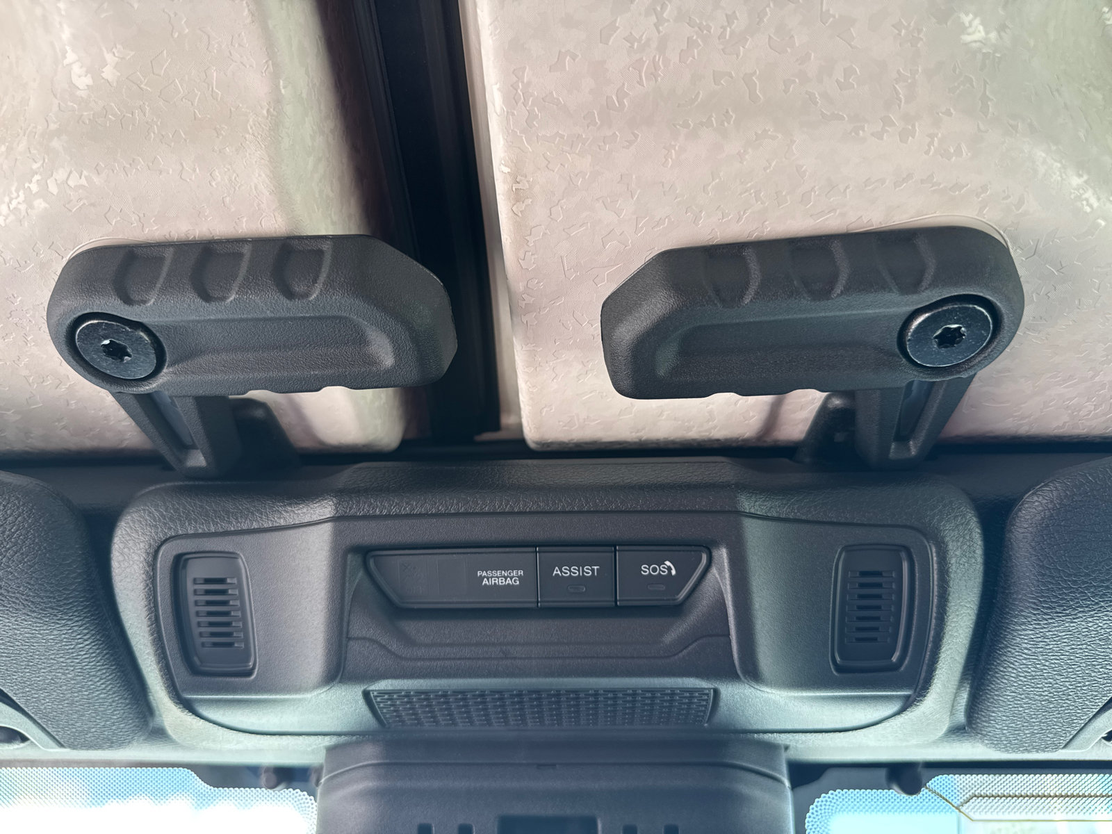 New 2026 Jeep Gladiator Sport AWD/4WD image 10