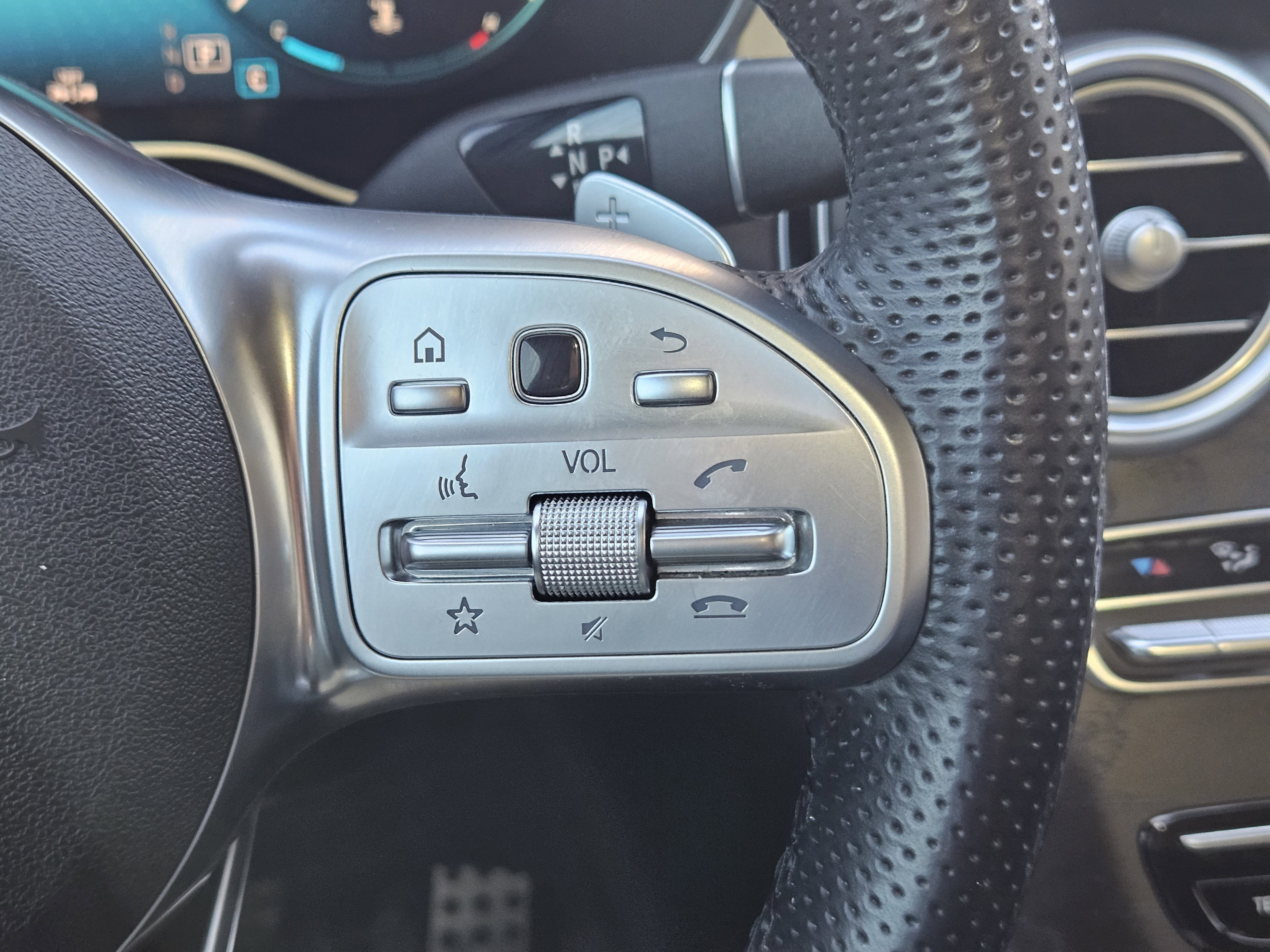 Certified 2022 Mercedes-Benz GLC 300 image 28