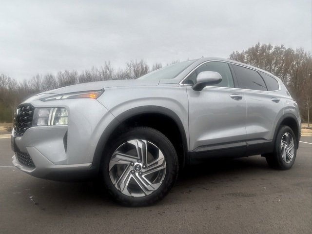 Used 2022 Hyundai Santa Fe SE w/ Cargo Package image 4