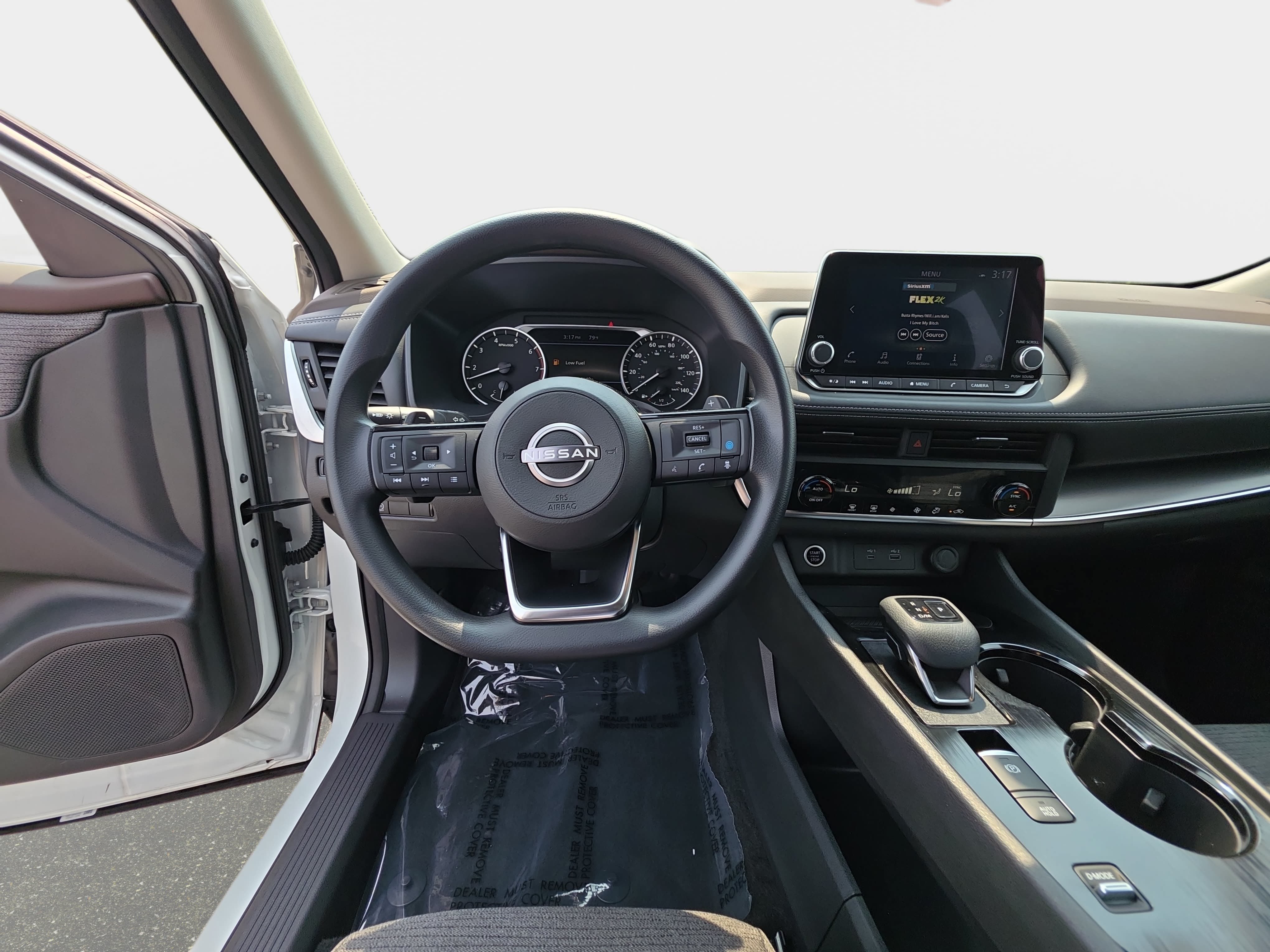 Used 2023 Nissan Rogue SV FWD image 15