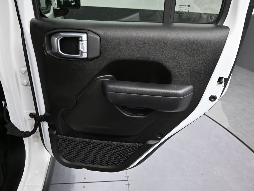 Used 2024 Jeep Wrangler Unlimited Rubicon image 31