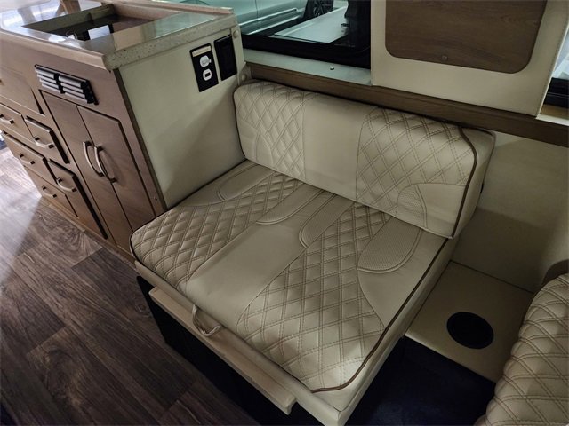 Used 2019 Mercedes-Benz Sprinter 170 image 32