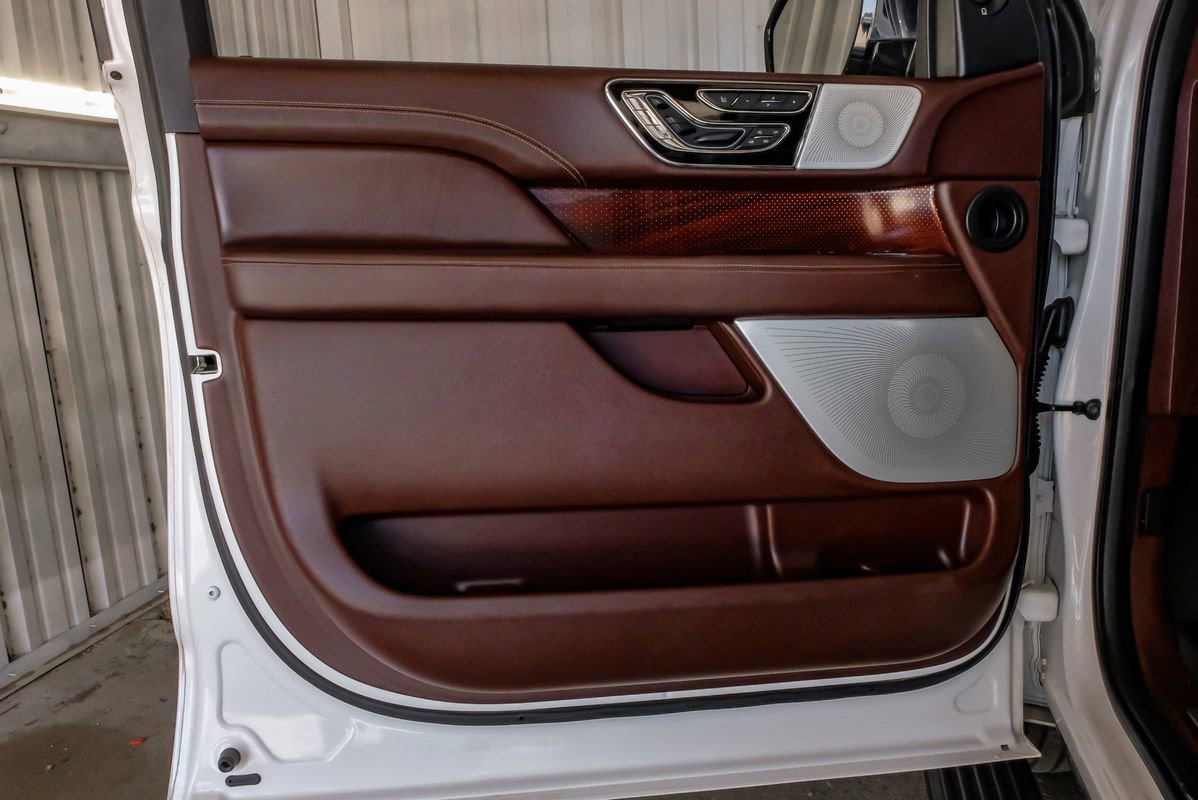 Used 2018 Lincoln Navigator Black Label image 44