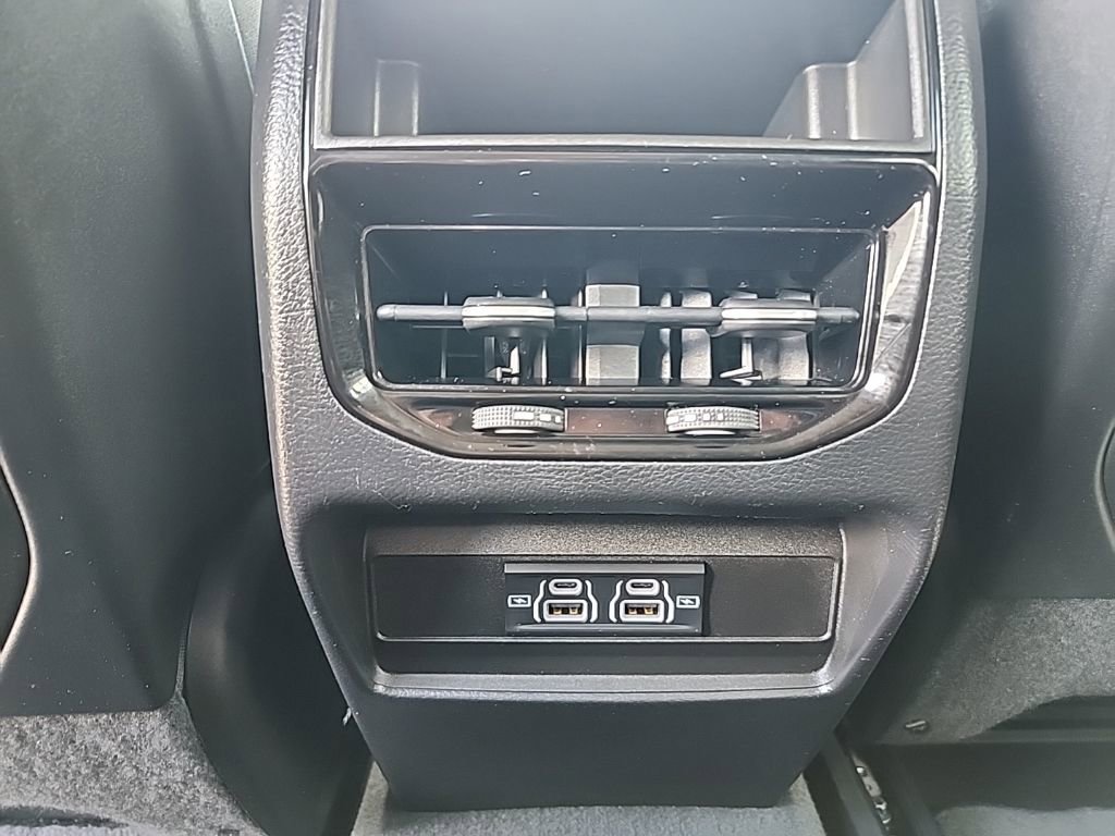 Certified 2023 Jeep Grand Cherokee Laredo image 19