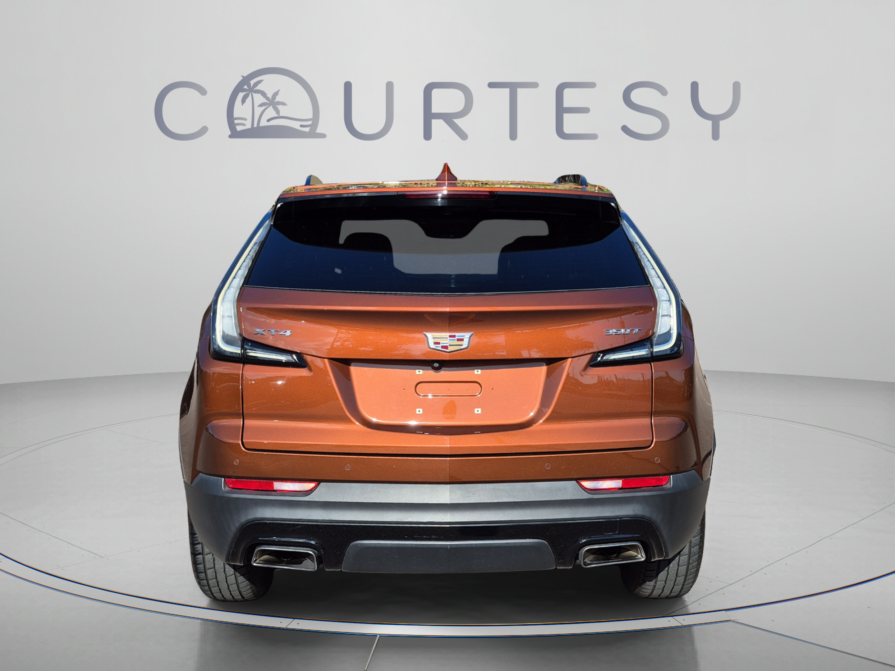 Used 2020 Cadillac XT4 Sport w/ Driver Awareness Package FWD image 4