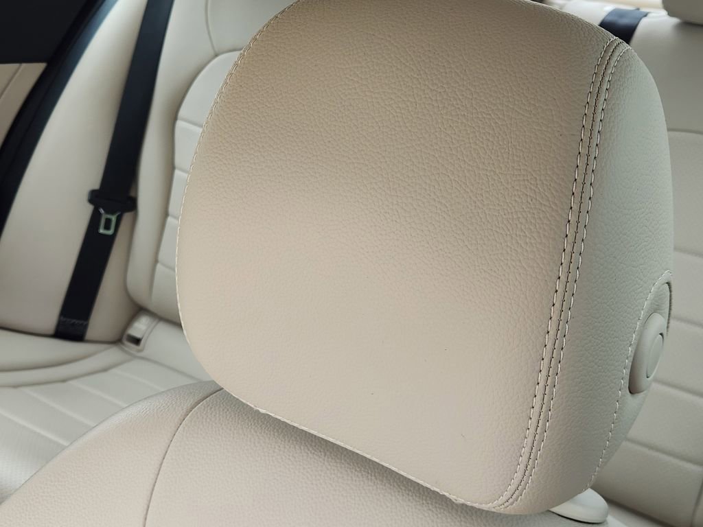 Used 2018 Mercedes-Benz C 300 Sedan image 24