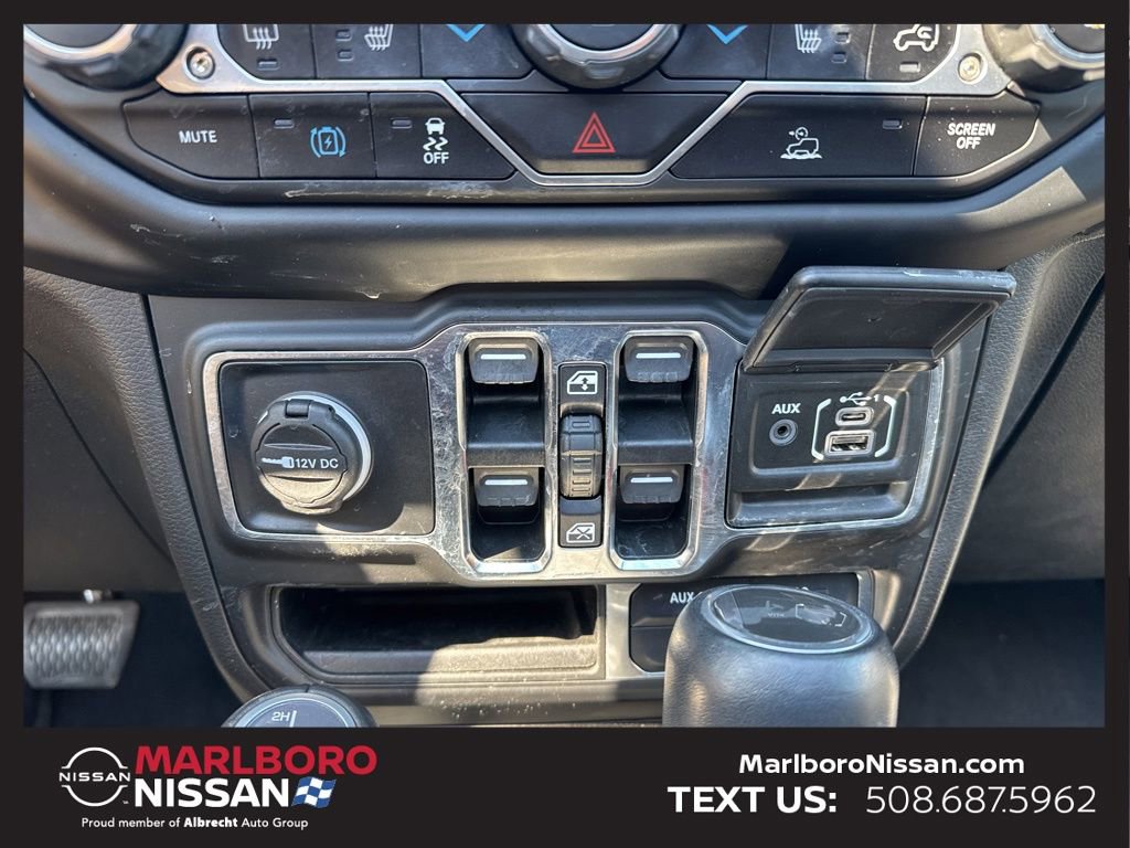 Used 2022 Jeep Wrangler Unlimited Sahara w/ Cold Weather Group image 28