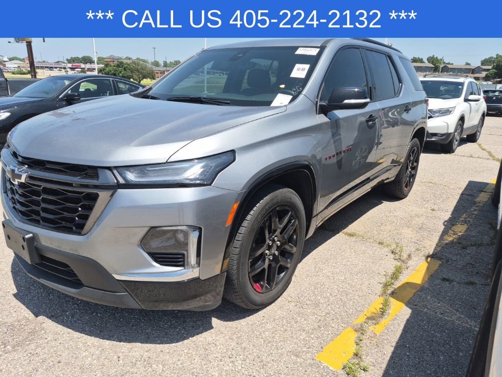 Used 2023 Chevrolet Traverse Premier w/ Redline Edition FWD image 2