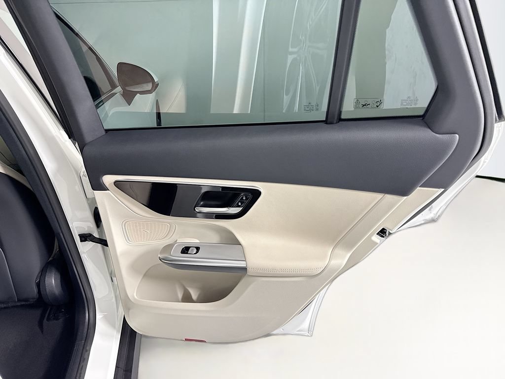Certified 2026 Mercedes-Benz GLC 300 4MATIC image 27