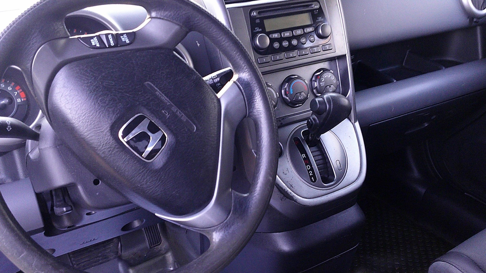 Used 2004 Honda Element EX image 10