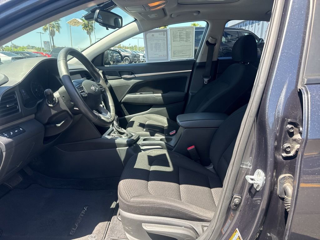 Used 2020 Hyundai Elantra Value Edition w/ Cargo Package (C1) image 12