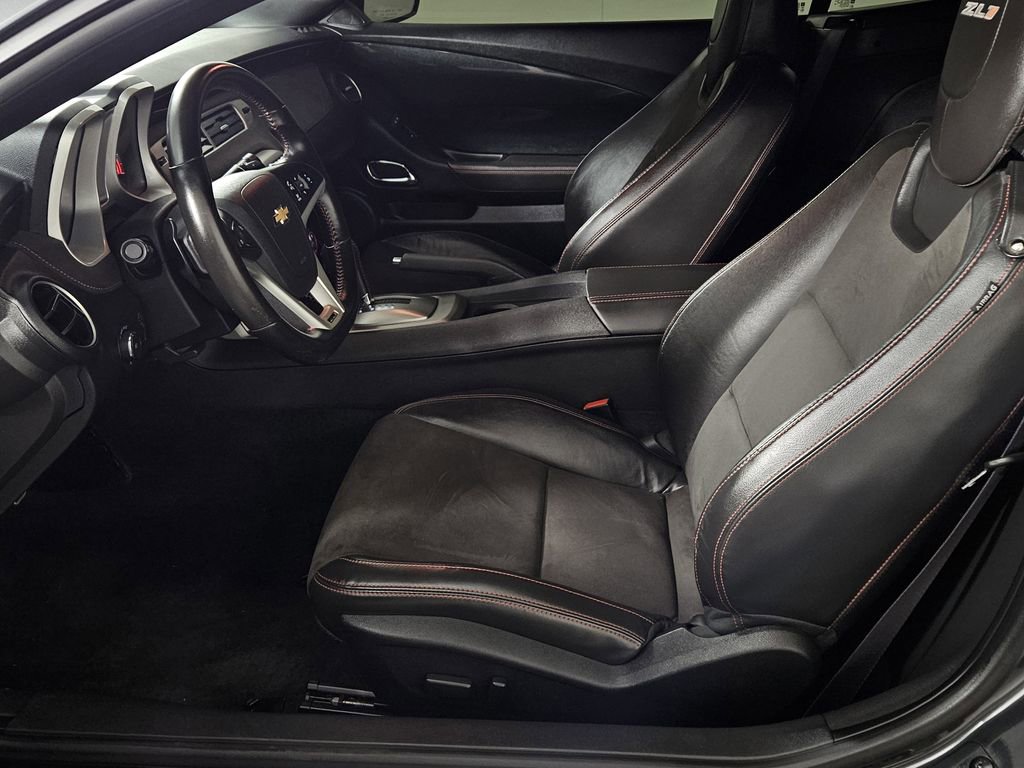 Used 2015 Chevrolet Camaro ZL1 RWD image 24