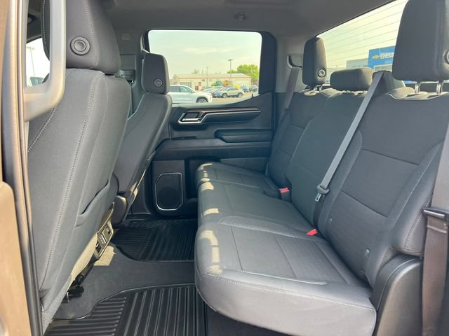 Used 2024 Chevrolet Silverado 1500 LT AWD/4WD image 4