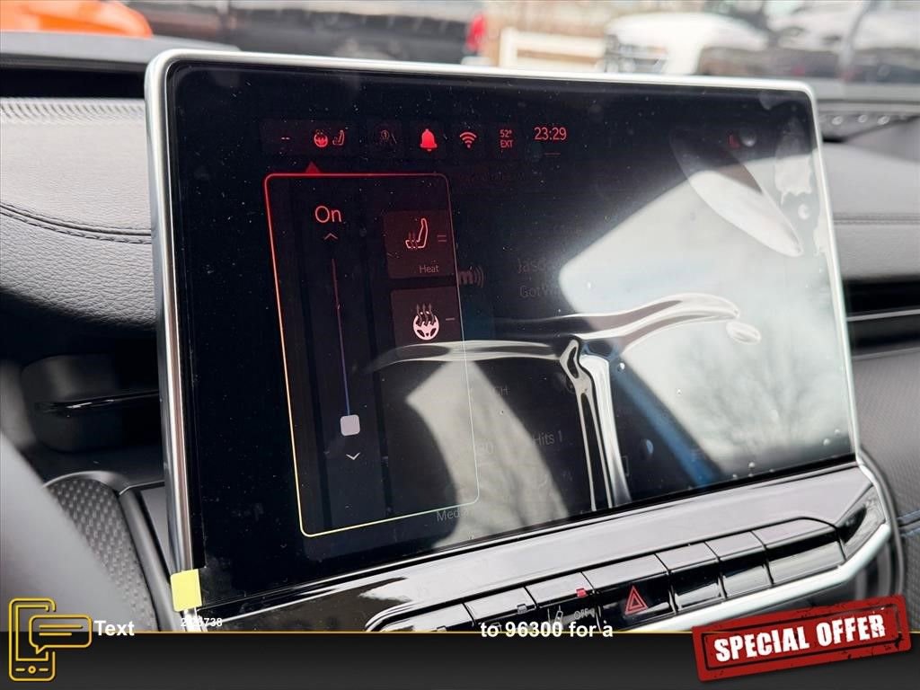 New 2026 Jeep Compass Latitude image 12