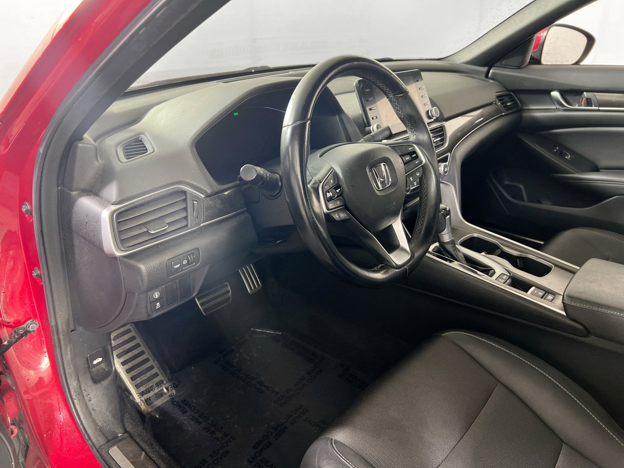 Used 2019 Honda Accord Sport image 9