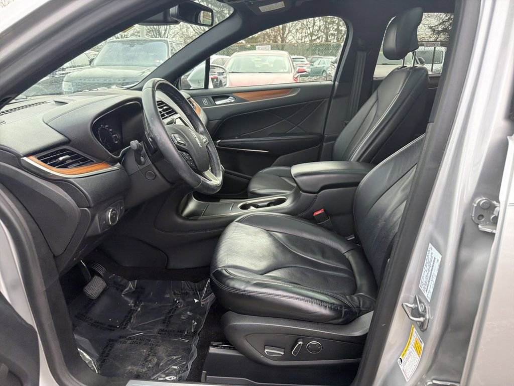 Used 2019 Lincoln MKC Reserve w/ MKC Climate Package image 11