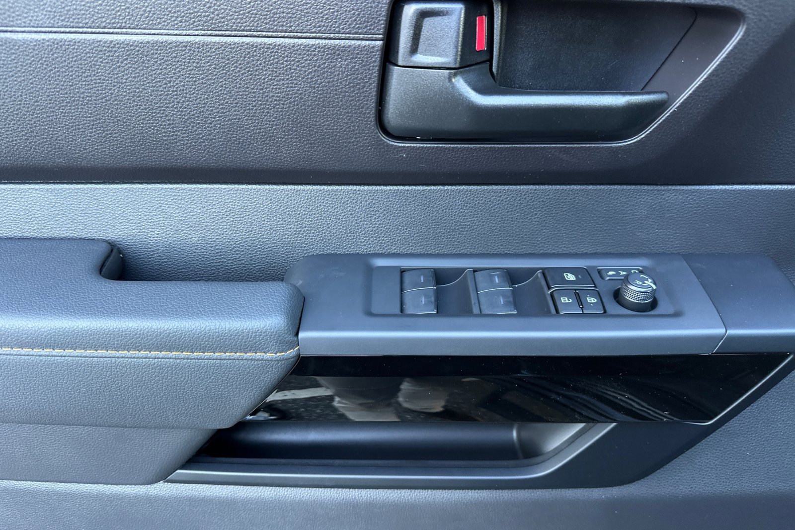 New 2026 Toyota Tundra SR5 image 11