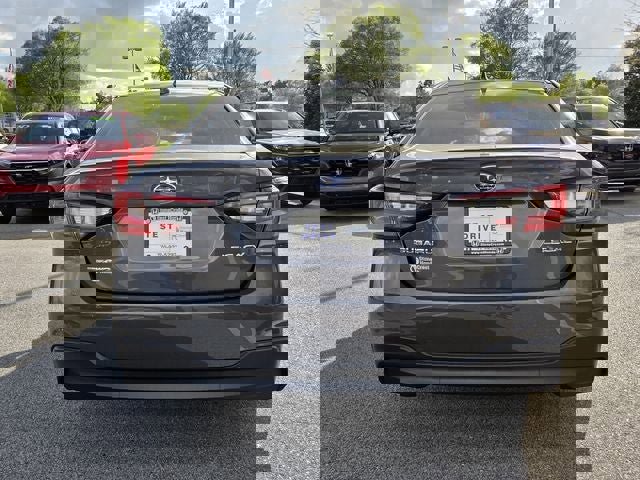 Used 2023 Subaru Legacy Premium image 4