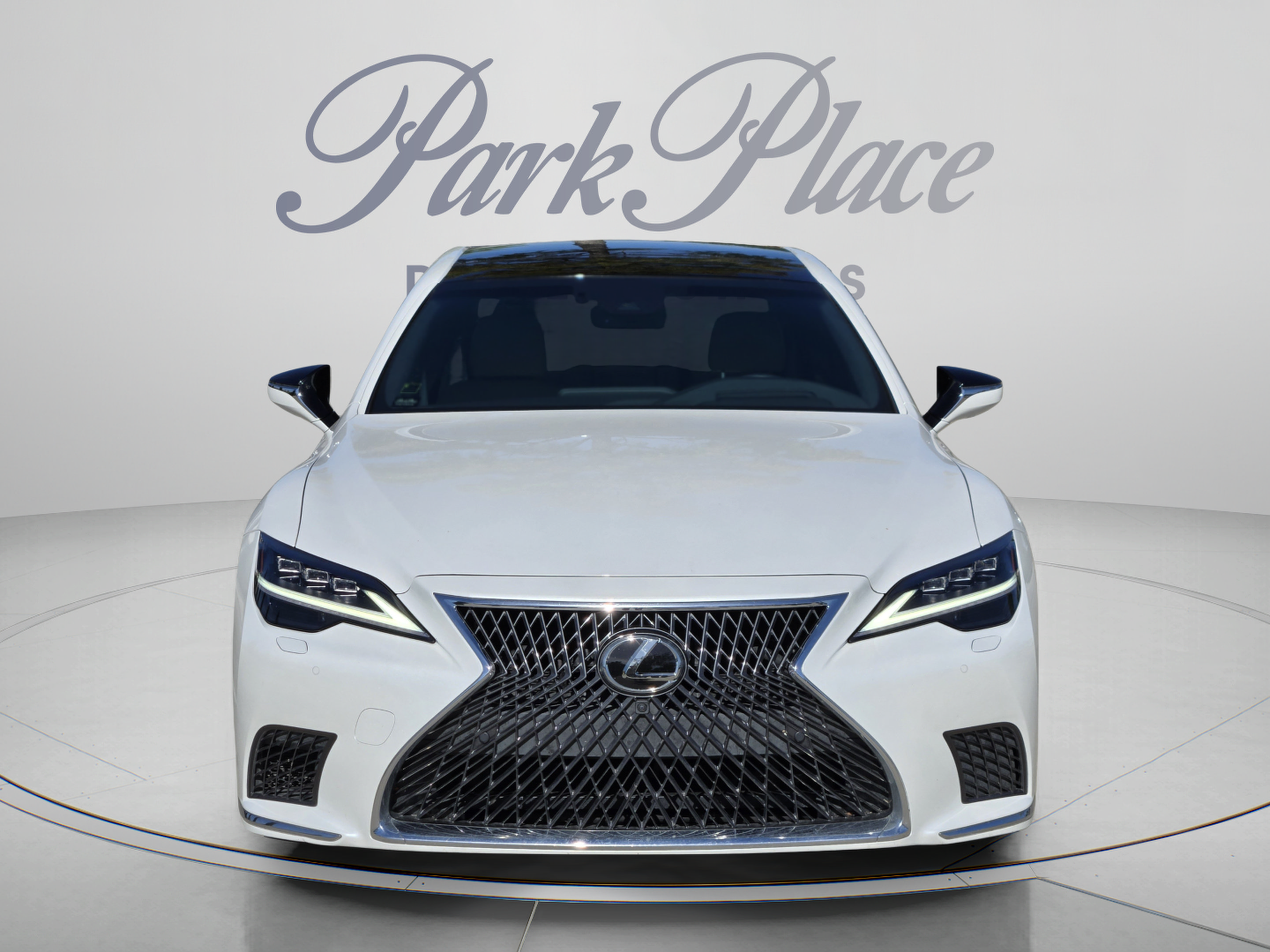 Used 2022 Lexus LS 500 w/ Interior Upgrade Package RWD image 8