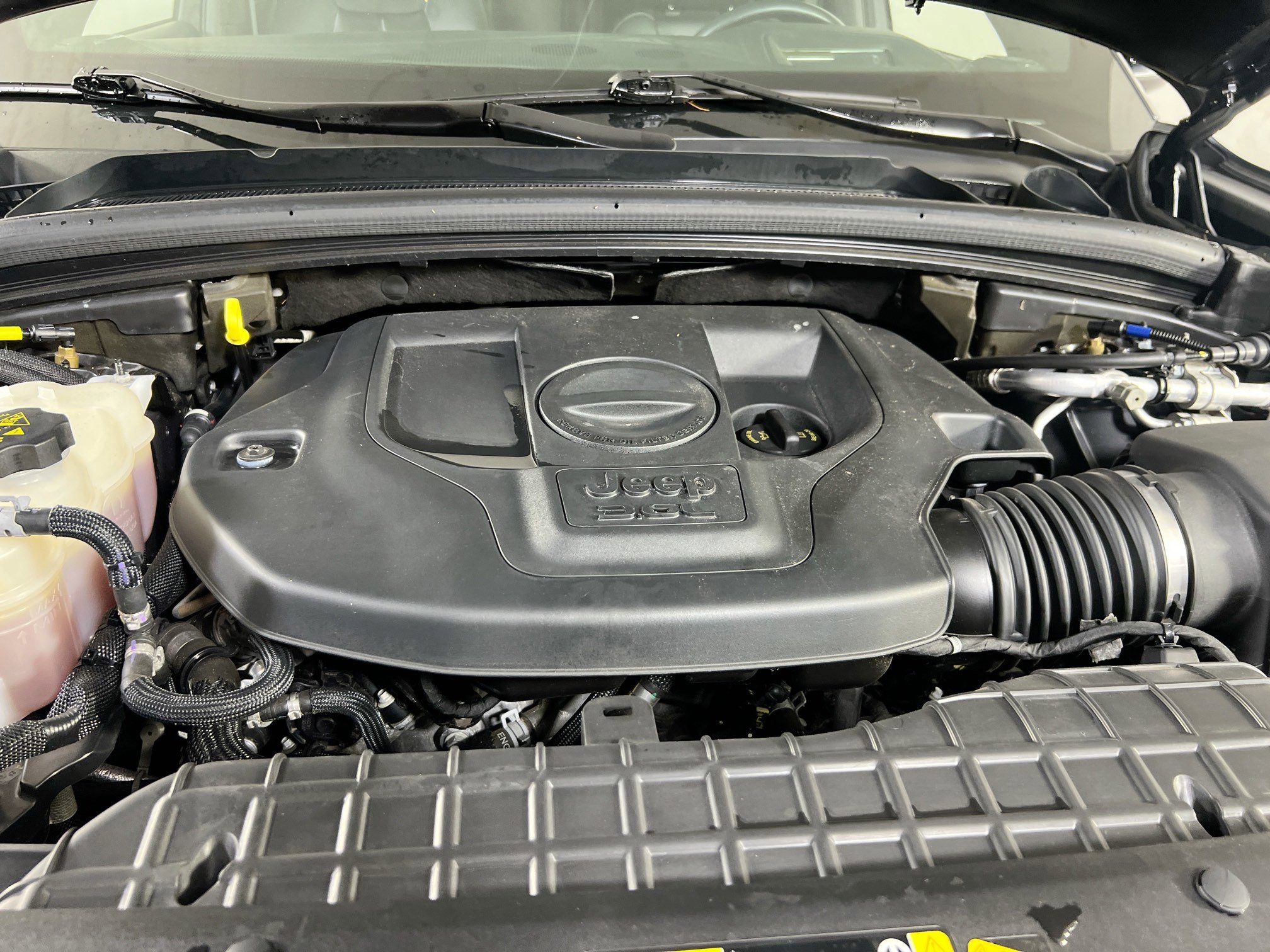 Used 2022 Jeep Grand Cherokee Overland w/ Adv Protech Group III image 32